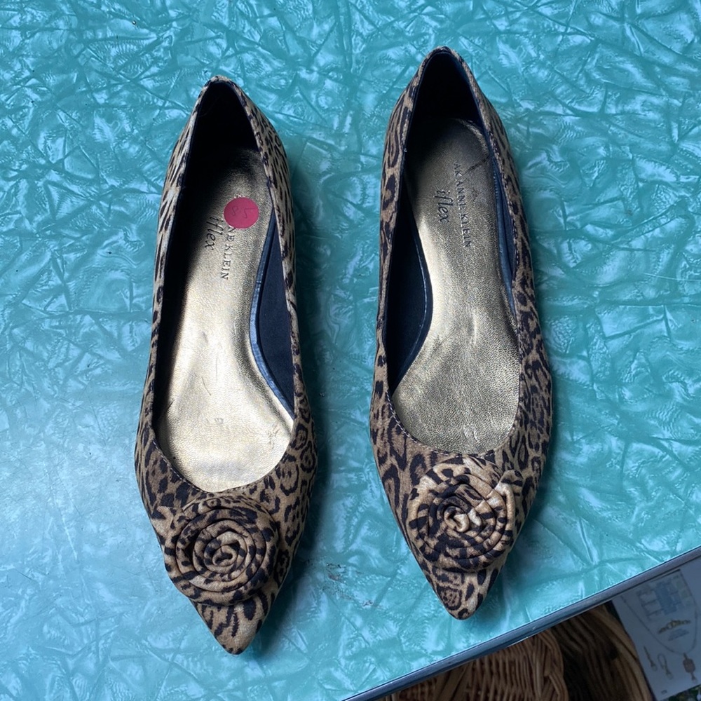 AK Anne Klein IFlex 8 1/2 Leopard Flats